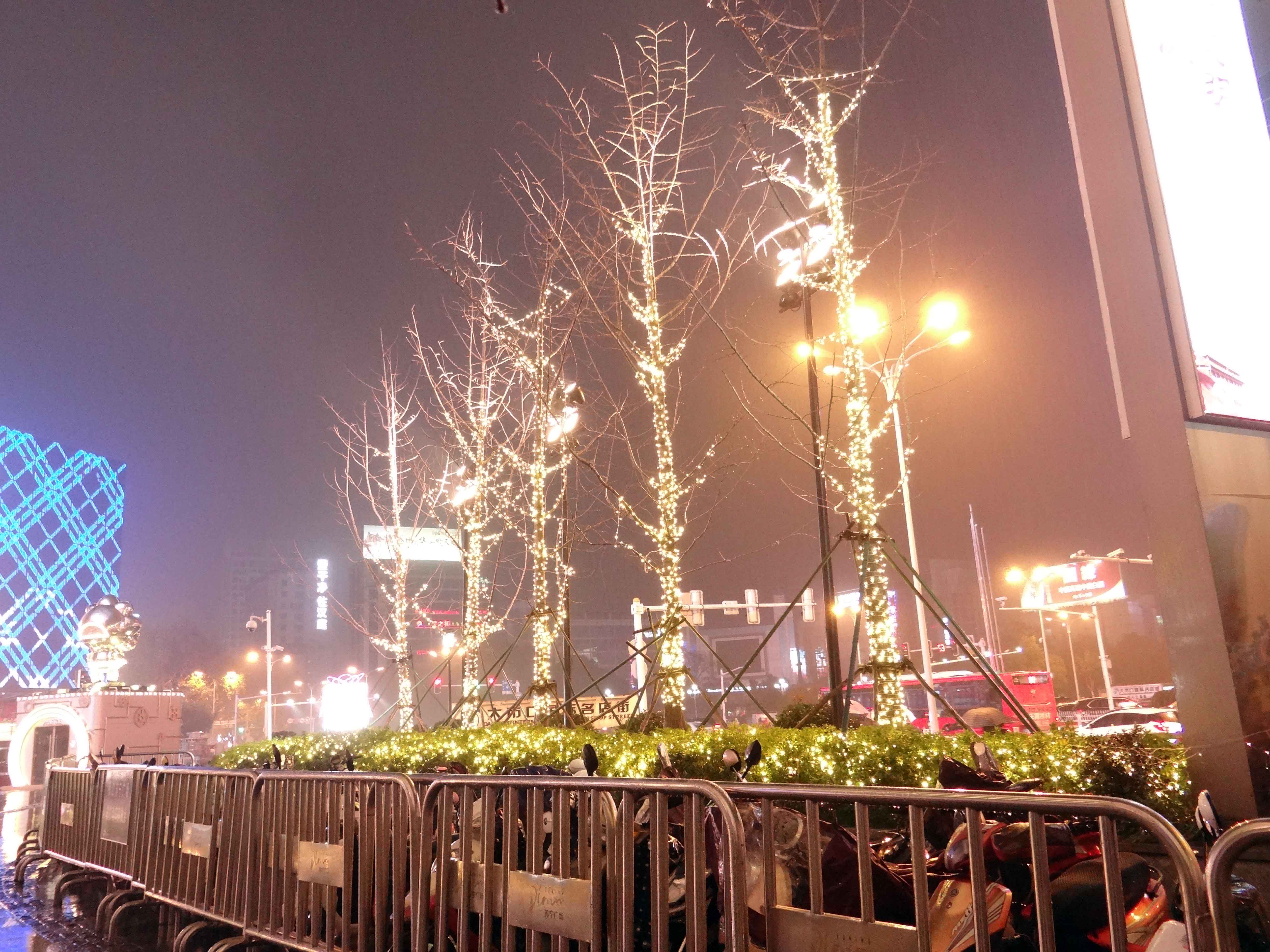 鎮(zhèn)江蘇寧廣場亮化